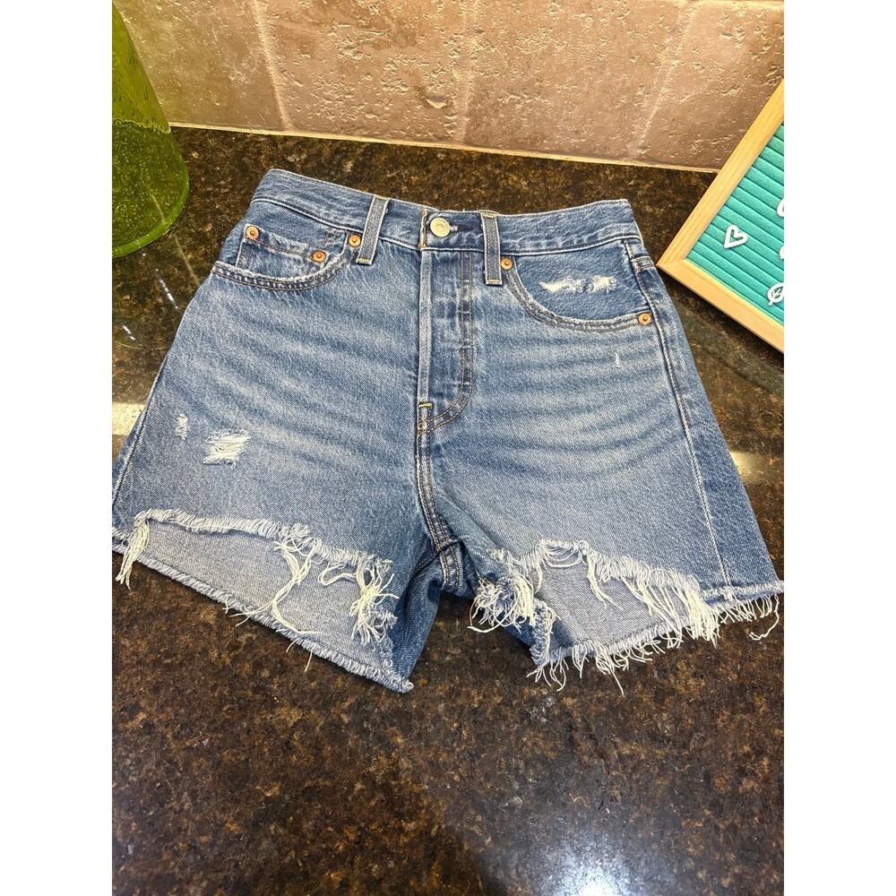 Levi’s Premium Ribcage Shorts W24 High Rise Button Fly Distressed Raw Hem EUC